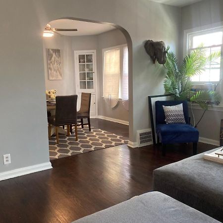 Cozy, Upstairs Apartment Pets Welcome With Fee Family Friendly Close To Everything Кливленд Экстерьер фото